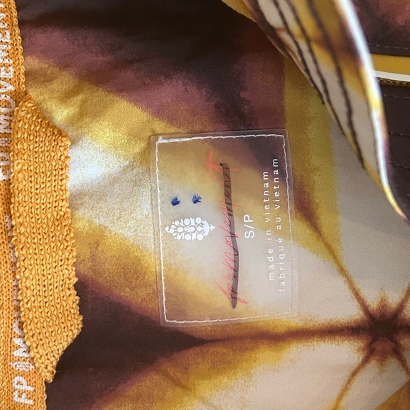 FP Movement NWT Sz M Singin In The Rain Packable Jacket In Golden Shibori Combo - Picture 10 of 10